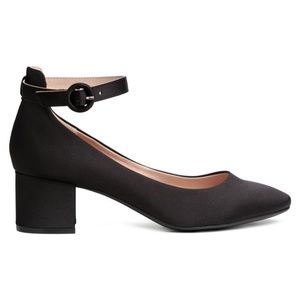 H&M Satin Pumps